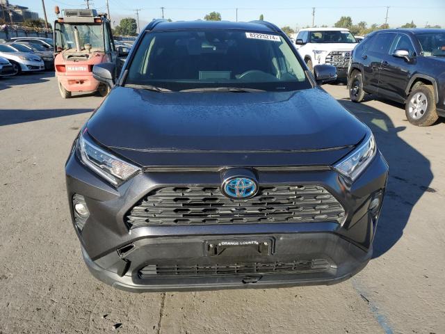 JTMR6RFV2MD017362 - 2021 TOYOTA RAV4 XLE GRAY photo 5