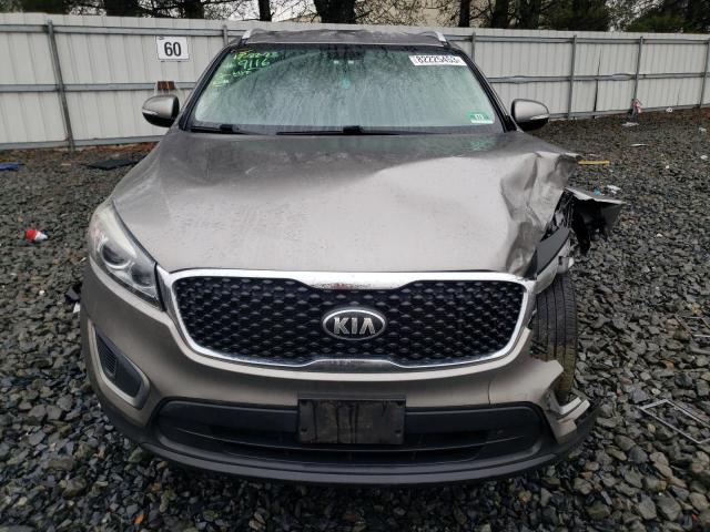 5XYPG4A32GG089116 - 2016 KIA SORENTO LX GRAY photo 5