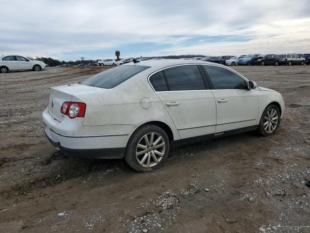 WVWJK7AN1AE076820 - 2010 VOLKSWAGEN PASSAT KOMFORT WHITE photo 3