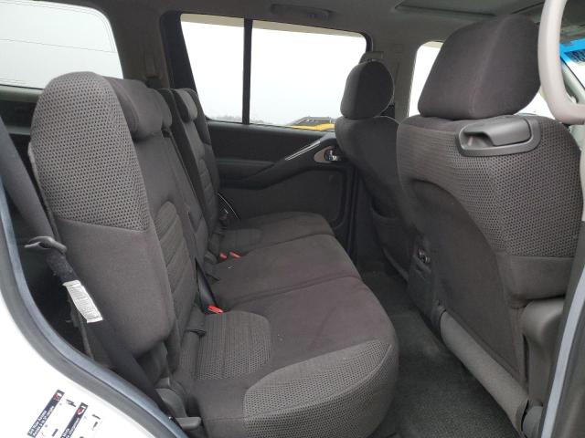 5N1AR18W55C748446 - 2005 NISSAN PATHFINDER LE WHITE photo 11