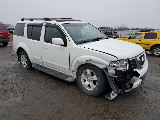 5N1AR18W55C748446 - 2005 NISSAN PATHFINDER LE WHITE photo 4