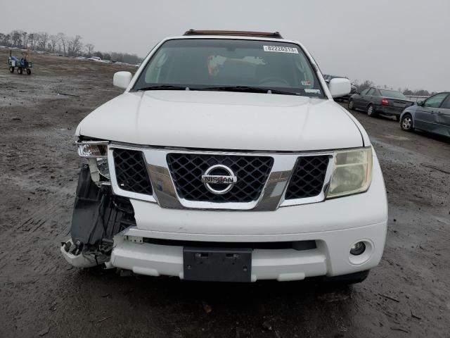 5N1AR18W55C748446 - 2005 NISSAN PATHFINDER LE WHITE photo 5