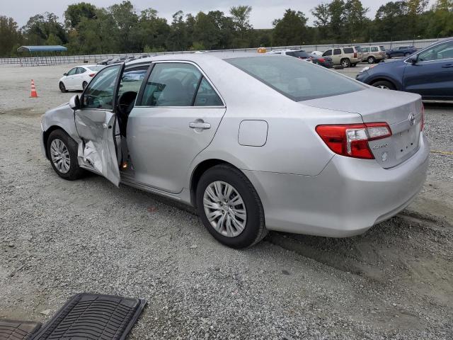 4T1BF1FK2CU053135 - 2012 TOYOTA CAMRY BASE SILVER photo 2