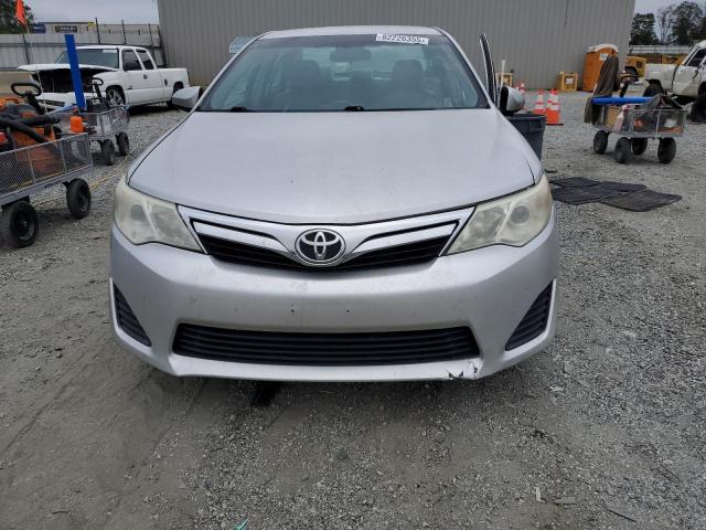 4T1BF1FK2CU053135 - 2012 TOYOTA CAMRY BASE SILVER photo 5