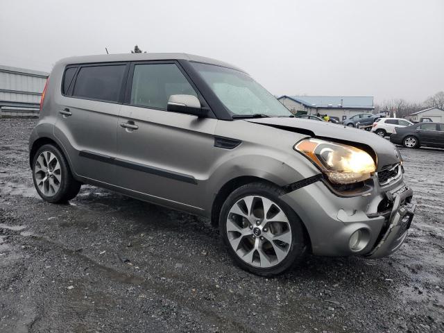 KNDJT2A66D7558989 - 2013 KIA SOUL + GRAY photo 4