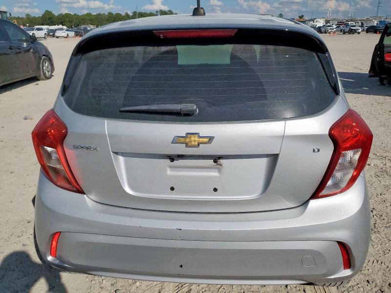 KL8CD6SA8MC225483 - 2021 CHEVROLET SPARK 1LT 银色 照片 6