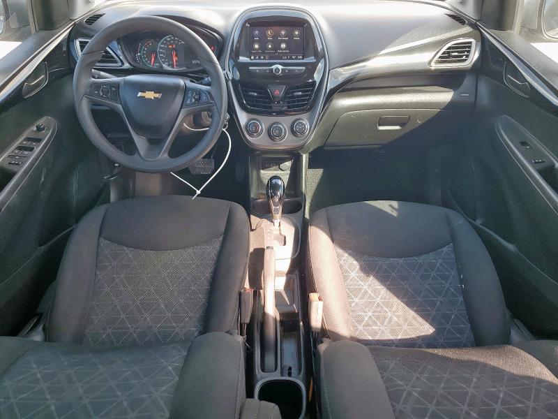 KL8CD6SA8MC225483 - 2021 CHEVROLET SPARK 1LT 银色 照片 8