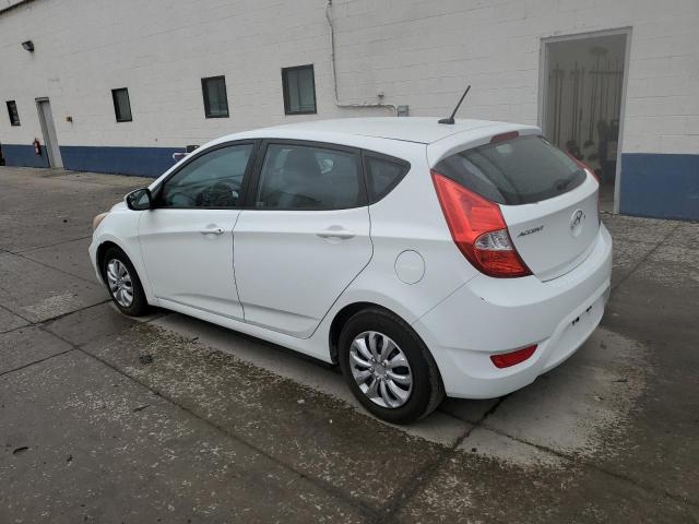 KMHCT5AE3GU248821 - 2016 HYUNDAI ACCENT SE WHITE photo 2