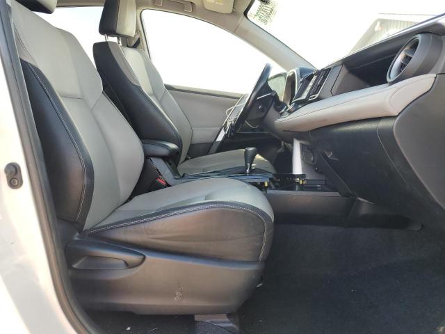 JTMDFREV3JJ248960 - 2018 TOYOTA RAV4 LIMITED Beyaz fotoğraf 7