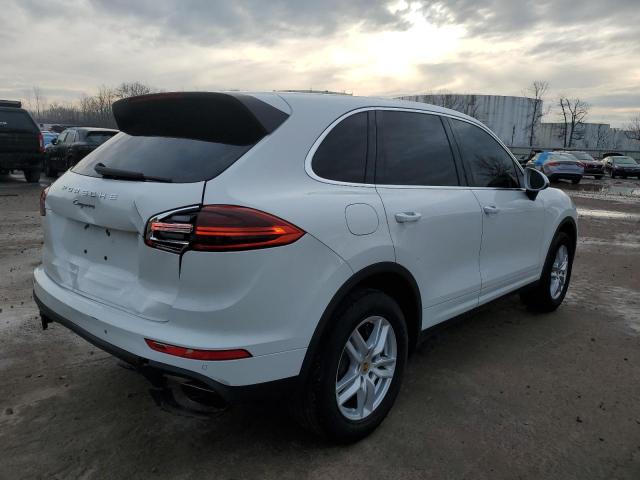 WP1AA2A29HKA90650 - 2017 PORSCHE CAYENNE WHITE photo 3