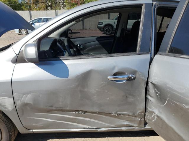 3N1CN7AP1DL845809 - 2013 NISSAN VERSA S Gümüş foto 7