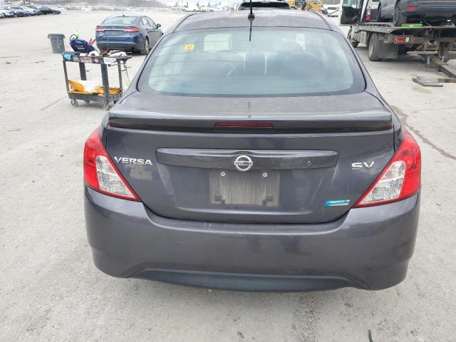 3N1CN7APXFL957947 - 2015 NISSAN VERSA S GRAY photo 6