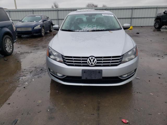 1VWCN7A34DC024254 - 2013 VOLKSWAGEN PASSAT SEL SILVER photo 5