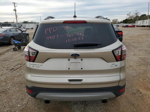 1FMCU9GD0HUC76368 - 2017 FORD ESCAPE SE GOLD photo 6