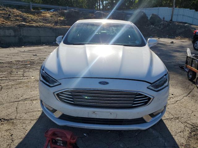3FA6P0H91HR167221 - 2017 FORD FUSION SE WHITE photo 5