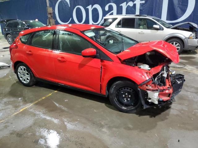 1FAHP3K22CL189872 - 2012 FORD FOCUS SE RED photo 4