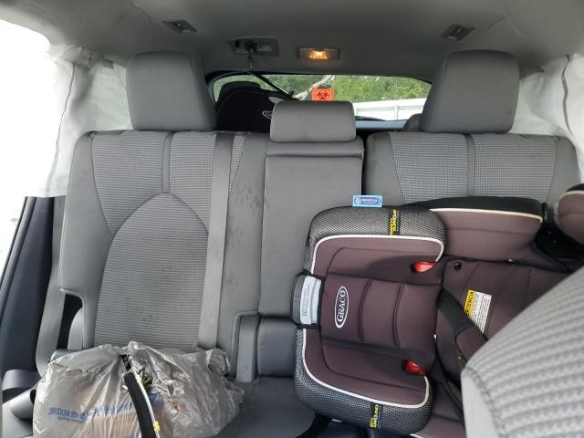 5TDKDRAH7RS051155 - 2024 TOYOTA HIGHLANDER LE ვერცხლისფერი ფოტო 10