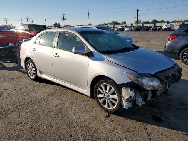 1NXBU40E29Z050352 - 2009 TOYOTA COROLLA BASE Сріблястий фото 4