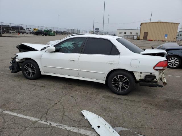 1HGCG16512A061597 - 2002 HONDA ACCORD EX WHITE photo 2