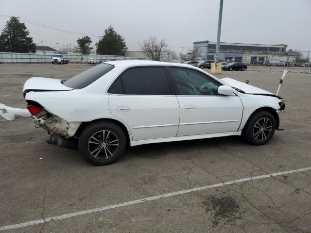 1HGCG16512A061597 - 2002 HONDA ACCORD EX WHITE photo 3