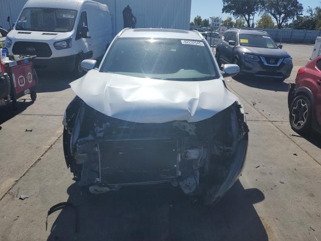 3CZRU5H71GM708205 - 2016 HONDA HR-V EXL WHITE photo 5