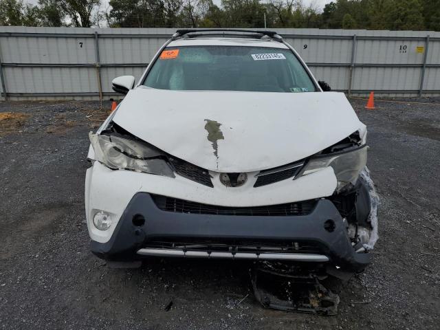 2T3RFREV0EW156718 - 2014 TOYOTA RAV4 XLE Biały zdjęcie 5
