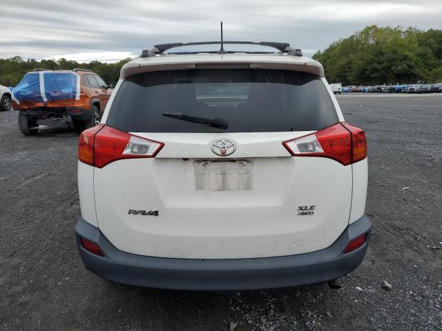 2T3RFREV0EW156718 - 2014 TOYOTA RAV4 XLE Biały zdjęcie 6