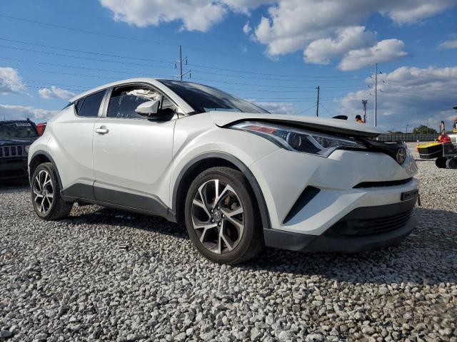 NMTKHMBXXKR084054 - 2019 TOYOTA C-HR XLE WHITE photo 4