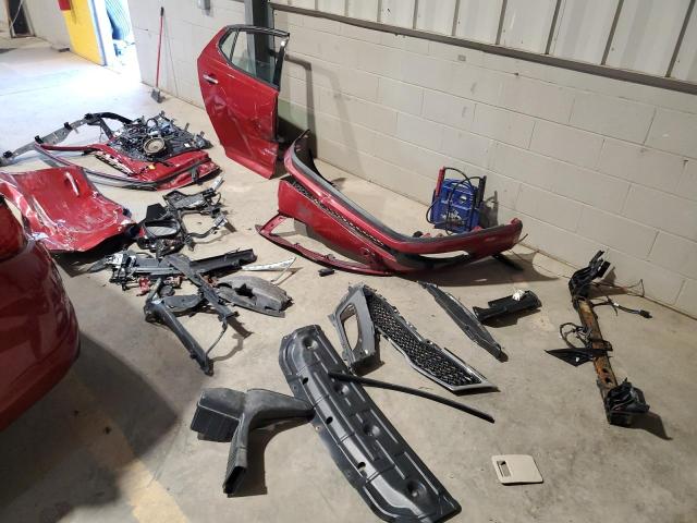 KNAGN4A74B5116131 - 2011 KIA OPTIMA EX RED photo 12