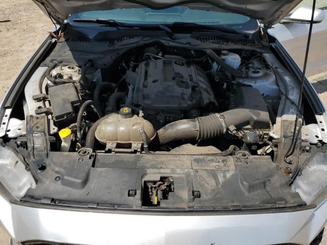 1FATP8UH4J5166202 - 2018 FORD MUSTANG SILVER photo 11