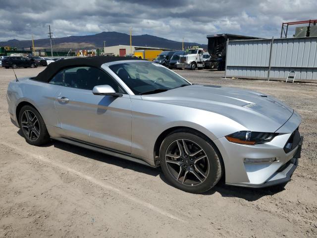 1FATP8UH4J5166202 - 2018 FORD MUSTANG SILVER photo 4
