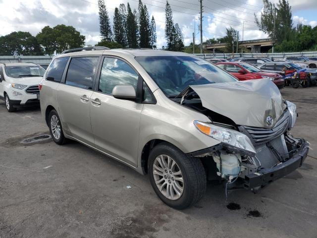 5TDYK3DC5FS580533 - 2015 TOYOTA SIENNA XLE BEIGE photo 4