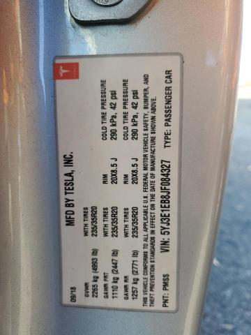 5YJ3E1EB8JF084327 - 2018 TESLA MODEL 3 Gümüş foto 12