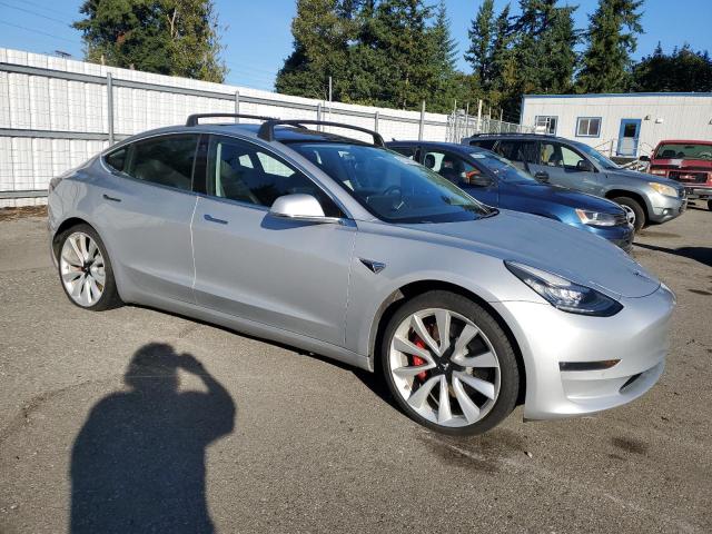 5YJ3E1EB8JF084327 - 2018 TESLA MODEL 3 Gümüş foto 4