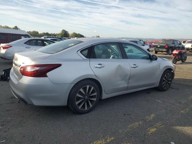 1N4AL3AP1JC117245 - 2018 NISSAN ALTIMA 2.5 فضي صورة 3