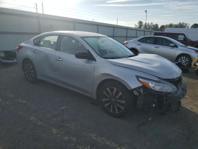 1N4AL3AP1JC117245 - 2018 NISSAN ALTIMA 2.5 فضي صورة 4