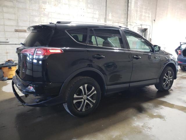 2T3BFREV2GW490673 - 2016 TOYOTA RAV4 LE 黑色 照片 3