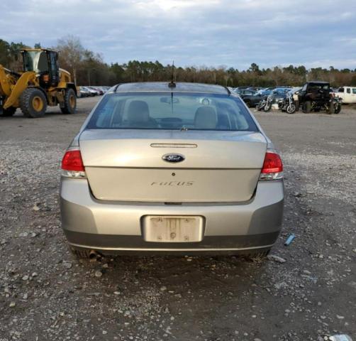 1FAHP34N68W190469 - 2008 FORD FOCUS S/SE SILVER photo 6