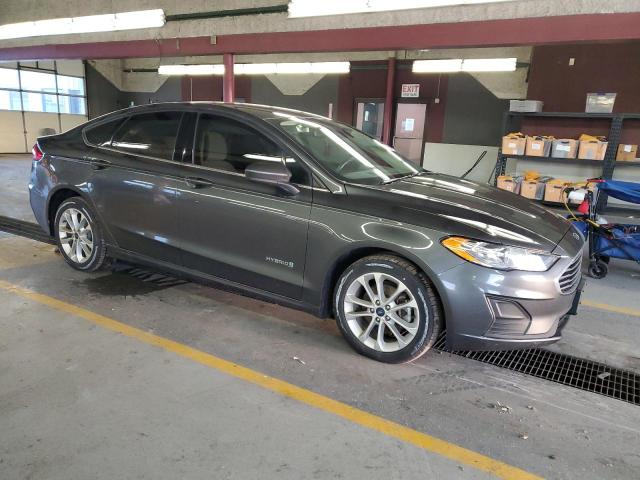 3FA6P0LU3KR242536 - 2019 FORD FUSION SE GRAY photo 4