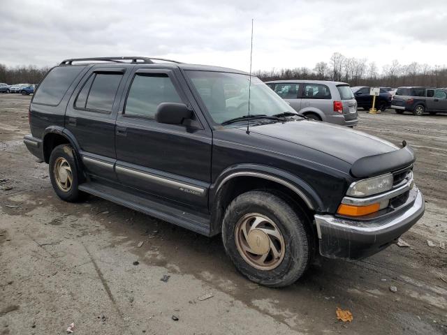 1GNDT13W4XK234131 - 1999 CHEVROLET BLAZER BLACK photo 4