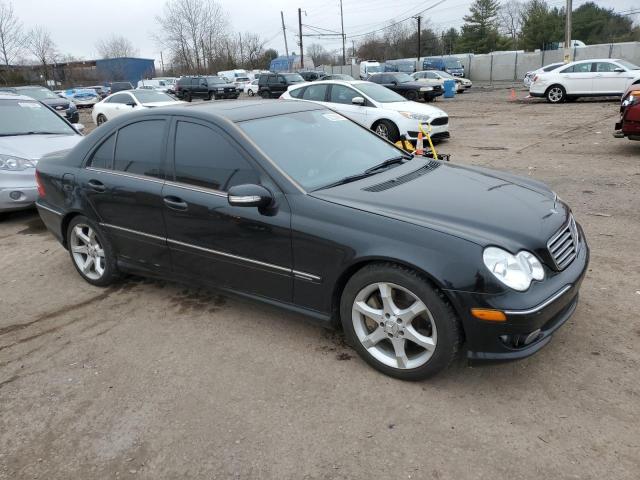 WDBRF52H87F928330 - 2007 MERCEDES-BENZ C 230 BLACK photo 4