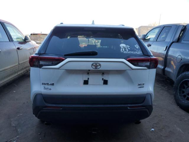 2T3A1RFV4KC052465 - 2019 TOYOTA RAV4 XLE PREMIUM WHITE photo 6