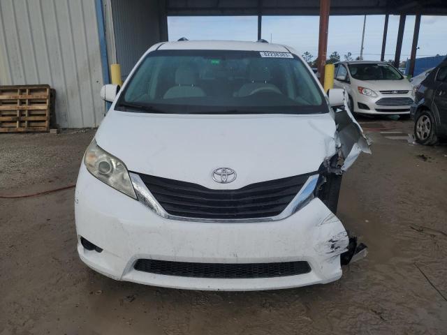 5TDKK3DC3BS127690 - 2011 TOYOTA SIENNA LE WHITE photo 5