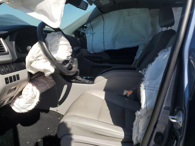 5TDKZRFH2KS362248 - 2019 TOYOTA HIGHLANDER SE 蓝色 照片 7