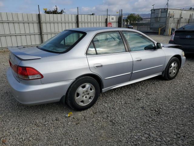 1HGCG16592A016245 - 2002 HONDA ACCORD EX ვერცხლისფერი ფოტო 3