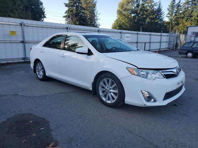4T1BK1FK7DU021651 - 2013 TOYOTA CAMRY SE WHITE photo 4