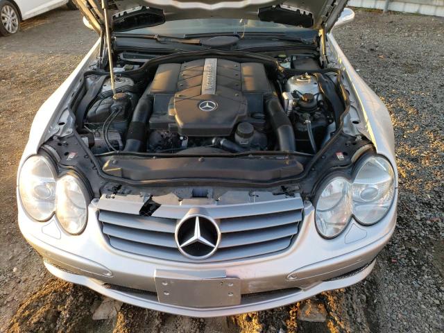 WDBSK75F64F068040 - 2004 MERCEDES-BENZ SL 500 SILVER photo 11