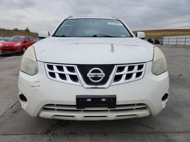JN8AS5MV5BW274607 - 2011 NISSAN ROGUE S WHITE photo 5