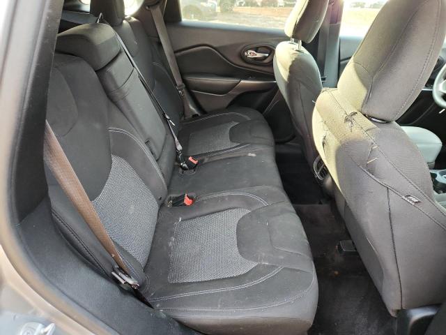 1C4PJLCB8KD221612 - 2019 JEEP CHEROKEE LATITUDE Gümüş foto 11