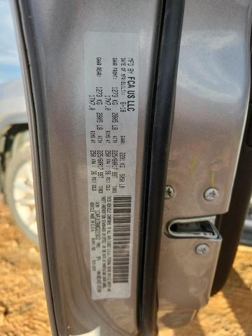 1C4PJLCB8KD221612 - 2019 JEEP CHEROKEE LATITUDE Gümüş foto 13